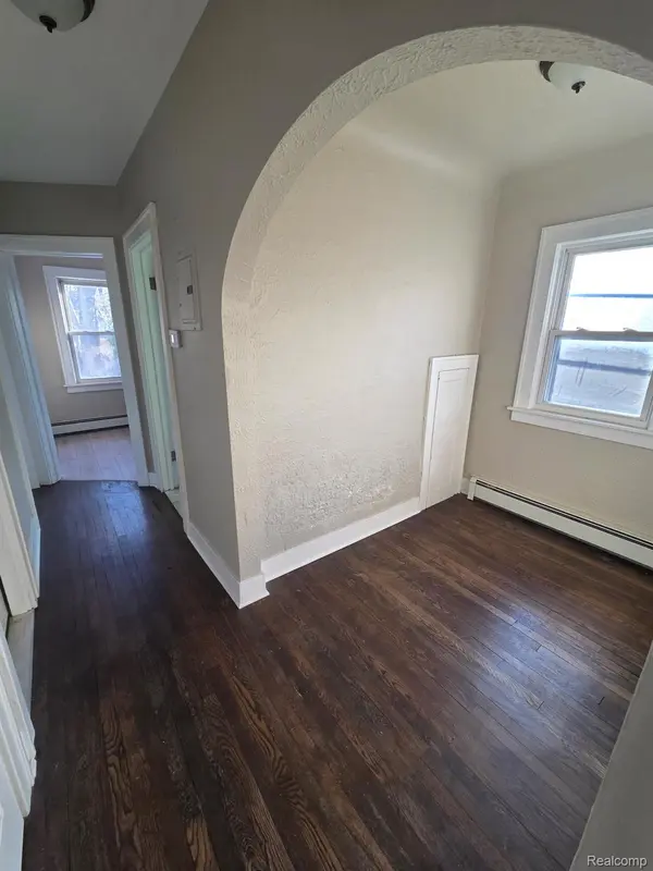 327 Liberty #3 ST, Pontiac, MI 48341