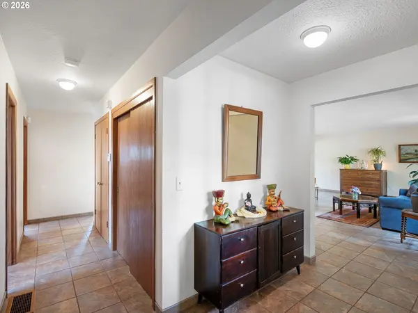 4614 NE 80TH AVE, Portland, OR 97218