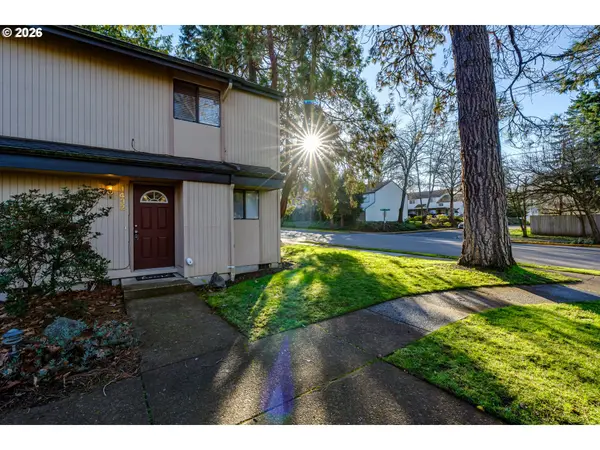 1432 FETTERS LOOP, Eugene, OR 97402