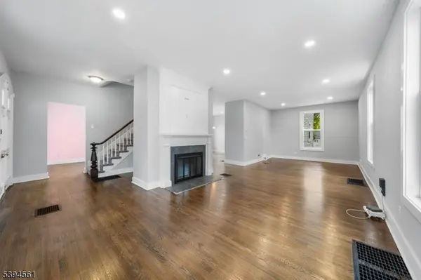 66 Leigh St, Clinton Town, NJ 08809