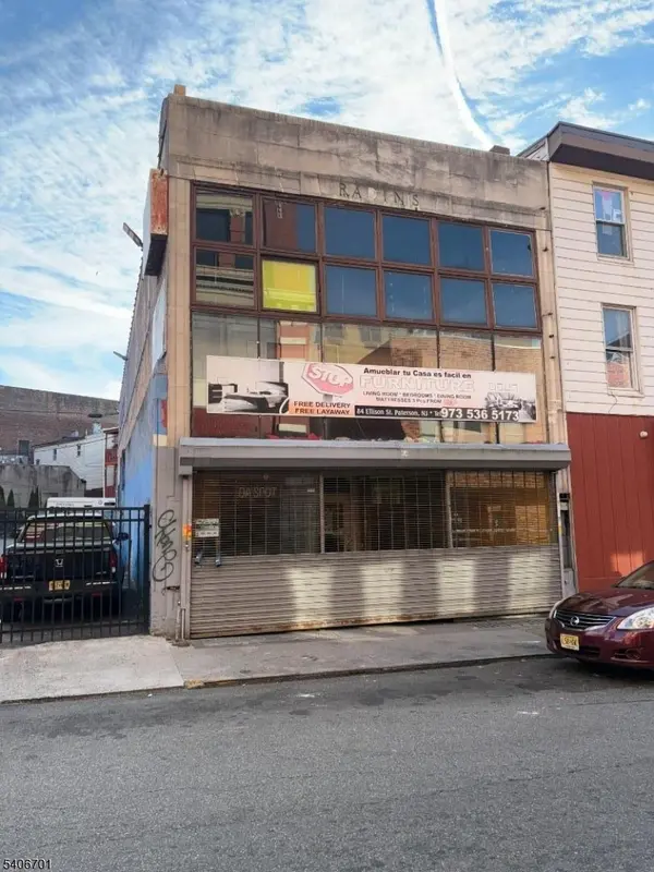 84 Ellison St, Paterson City, NJ 07505