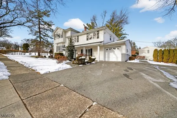 90 Birchwood Ter, Wayne Twp., NJ 07470