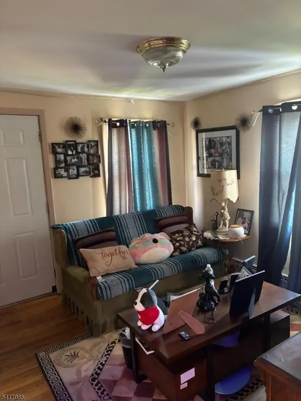 462-464 15Th Ave, Paterson City, NJ 07504