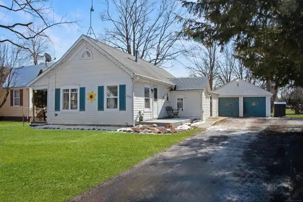 34720 W Maple ST, Memphis, MI 48041
