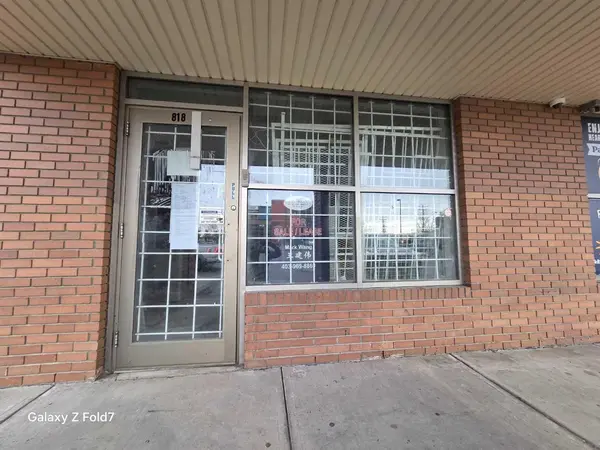 5075 Falconridge BLVD NE #818, Calgary, AB T3J 3K9