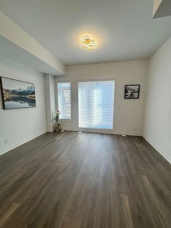 11 Spruce Pines CRES, Toronto C13, ON M4A 1C5