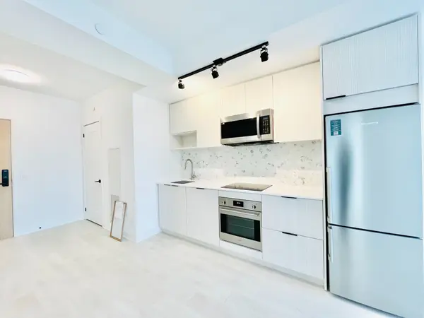 5 Defries ST, Toronto C08, ON M5A 3R4