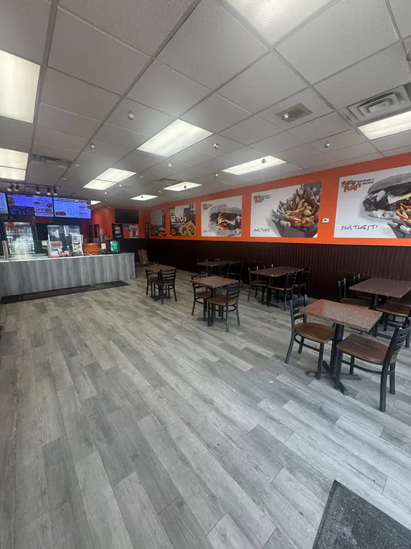 726 Kingston RD ##4, Pickering, ON L1V 1G4