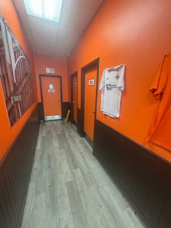 726 Kingston RD ##4, Pickering, ON L1V 1G4