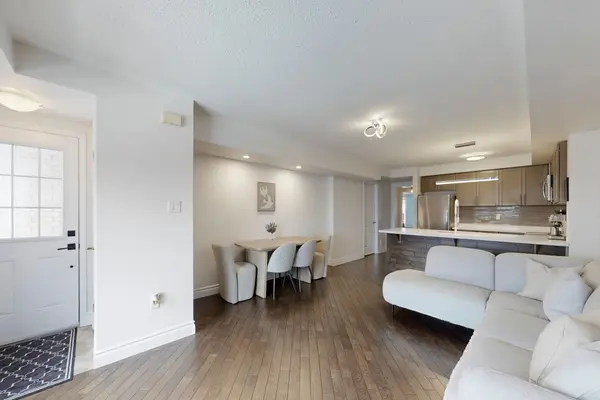 158 Kingston RD W, Ajax, ON L1T 0M9