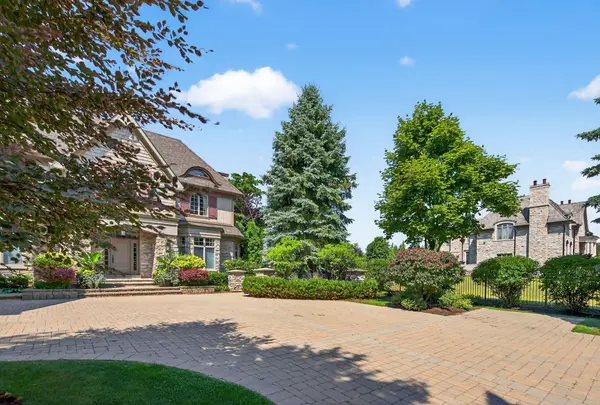 60 Parr PL, Vaughan, ON L4J 8L1