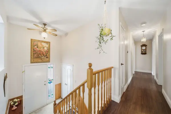 5 Austen LN, Barrie, ON L4N 4V5