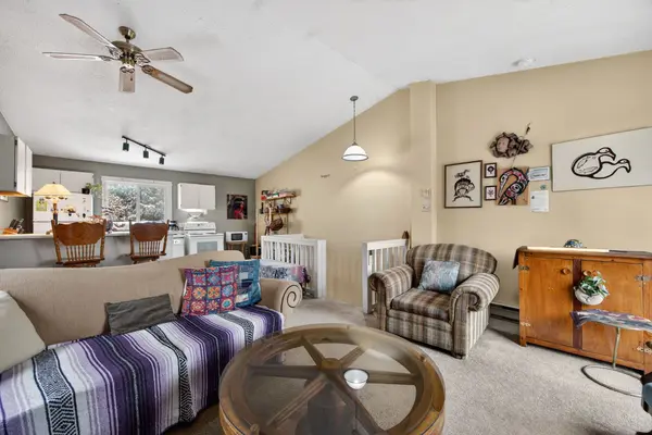 13 Harbour ST W #253, Collingwood, ON L9Y 5B4