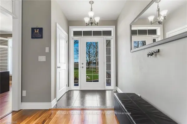 3089 Niagara River Pkwy, Fort Erie, ON L0S 1S0