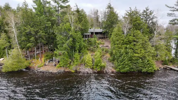 187 Corral Post LN, Wollaston, ON K0L 1P0