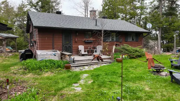 187 Corral Post LN, Wollaston, ON K0L 1P0