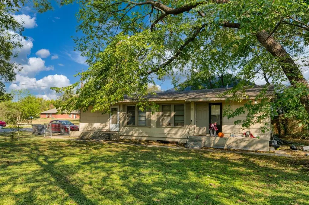 6161 Brocks Lane #A, Fort Worth, TX 76114