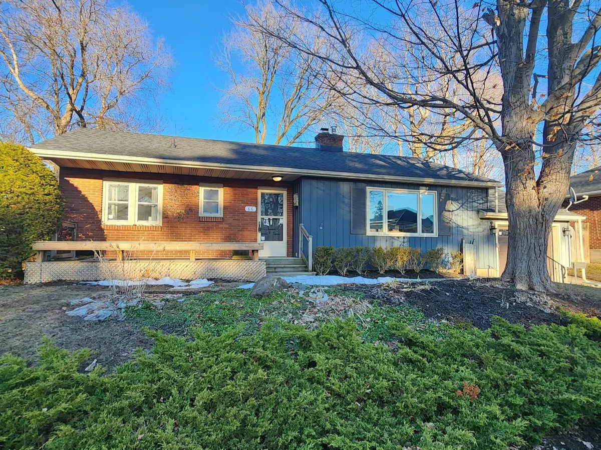 66 Butterfield PL, Brockville, ON K6V 1M5