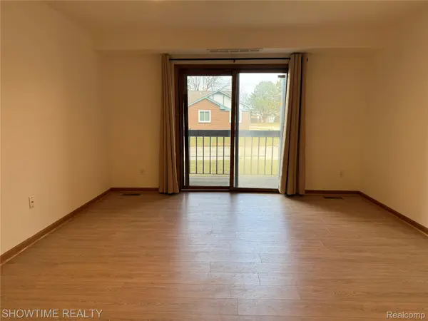 15356 Ashley CT, Macomb Township, MI 48044