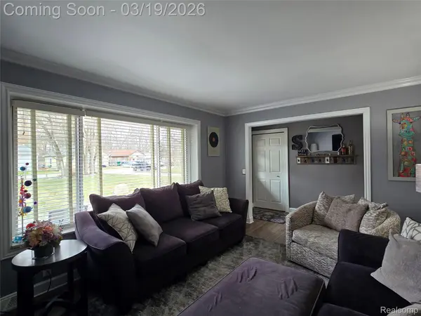 2909 Central BLVD, Highland Charter Township, MI 48380