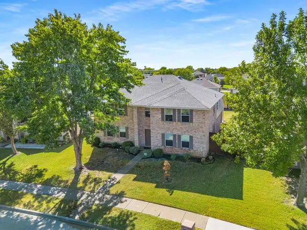 2905 Meadow Bluff Drive, Wylie, TX 75098