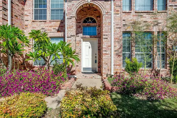 5504 Meadow Valley Drive, Fort Worth, TX 76123
