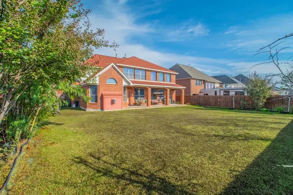 2335 Shackleford Trail, Grand Prairie, TX 75052