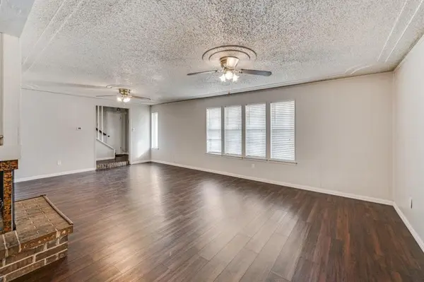 6917 Bennington Drive, Watauga, TX 76148