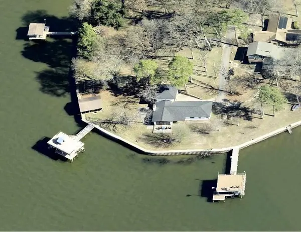 221 Edythe Dee Lane, Mabank, TX 75156