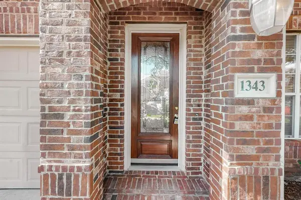 1343 Valley Vista Drive, Irving, TX 75063