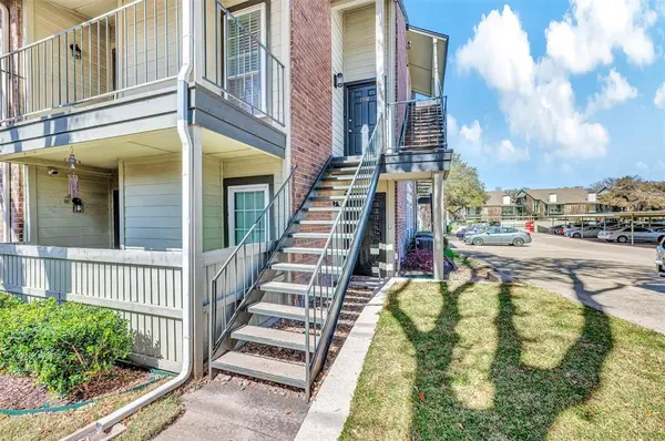 5981 Arapaho Road #402, Dallas, TX 75248