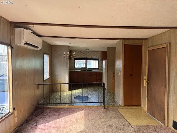 5142 SE Hwy101 #28, Lincoln City, OR 97367