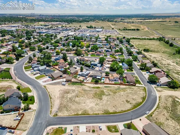 Crestview DR, Pueblo, CO 81008