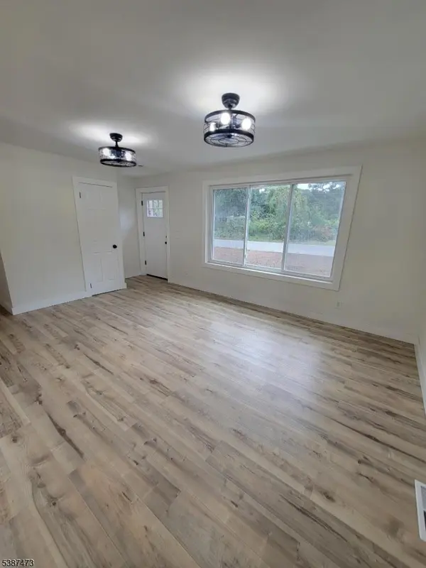 38 Roselawn Ave, Hopewell Twp., NJ 08302