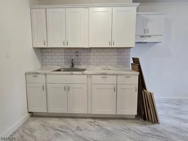 232 Stuyvesant Ave #Rear, Lyndhurst Twp., NJ 07071