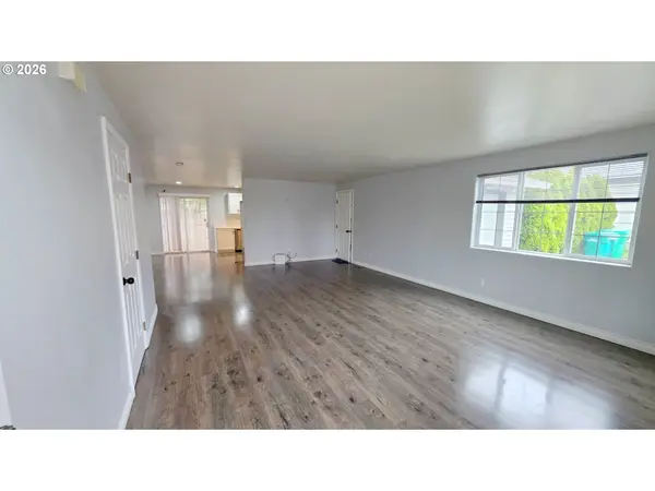 15310 SE STARK ST #B1, Portland, OR 97233