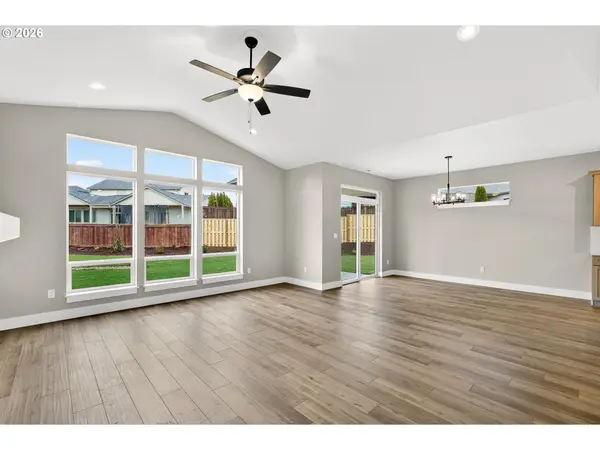 2027 E OTTER LOOP #68, La Center, WA 98629