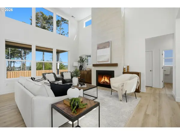 723 SE 42nd PL, Newport, OR 97366