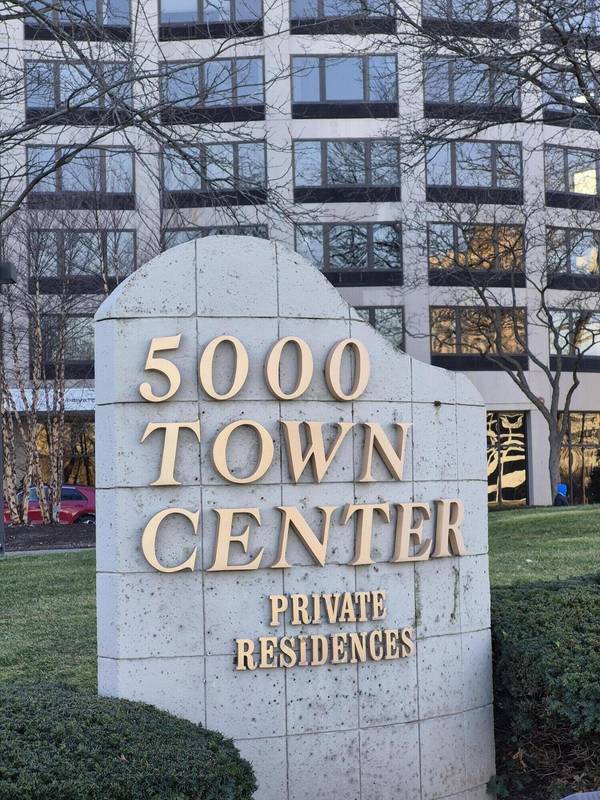 5000 S CIVIC Center DR W #Ste #1302, Southfield City, MI 48075