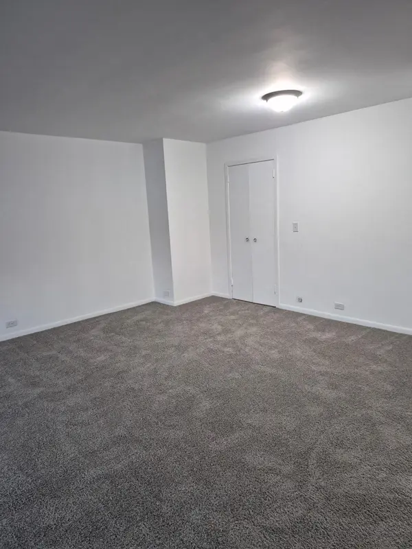 5000 S CIVIC Center DR W #Ste #1302, Southfield City, MI 48075