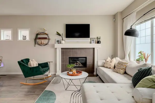 159 Mahogany GRV SE, Calgary, AB T2M 1W9