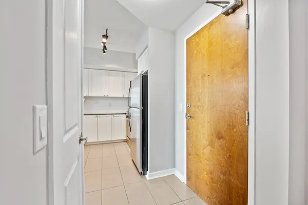 1235 Bayly ST #1415, Pickering, ON L1W 1L7