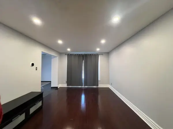 516 Alder CT, Pickering, ON L1V 4T1