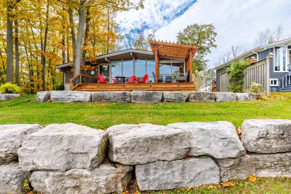 42 Mohawk Point RD, Haldimand, ON N0A 1K0