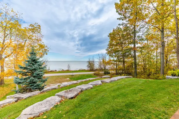 42 Mohawk Point RD, Haldimand, ON N0A 1K0