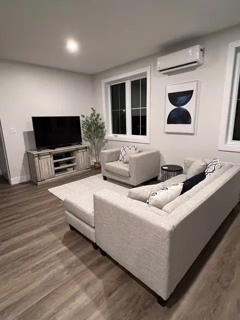 15 Arthur ST #201, Cramahe, ON K0K 1S0