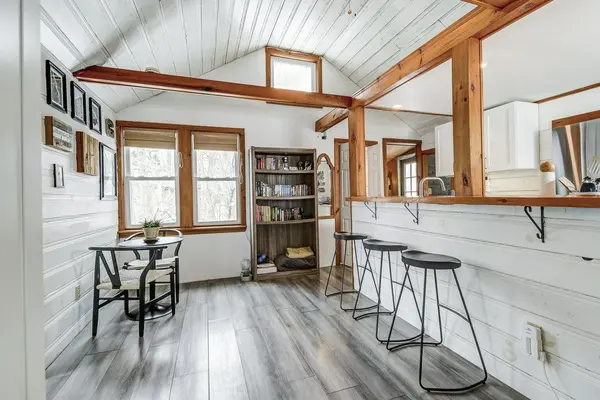 716 Sandy Bay RD, Haldimand, ON N1A 2W6