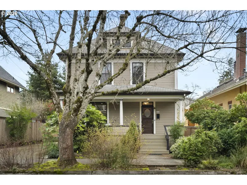 2002 NE 13TH AVE, Portland, OR 97212