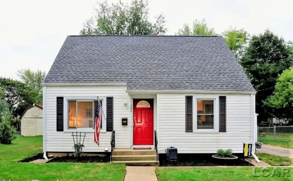 502 Center DR, Tecumseh, MI 49286