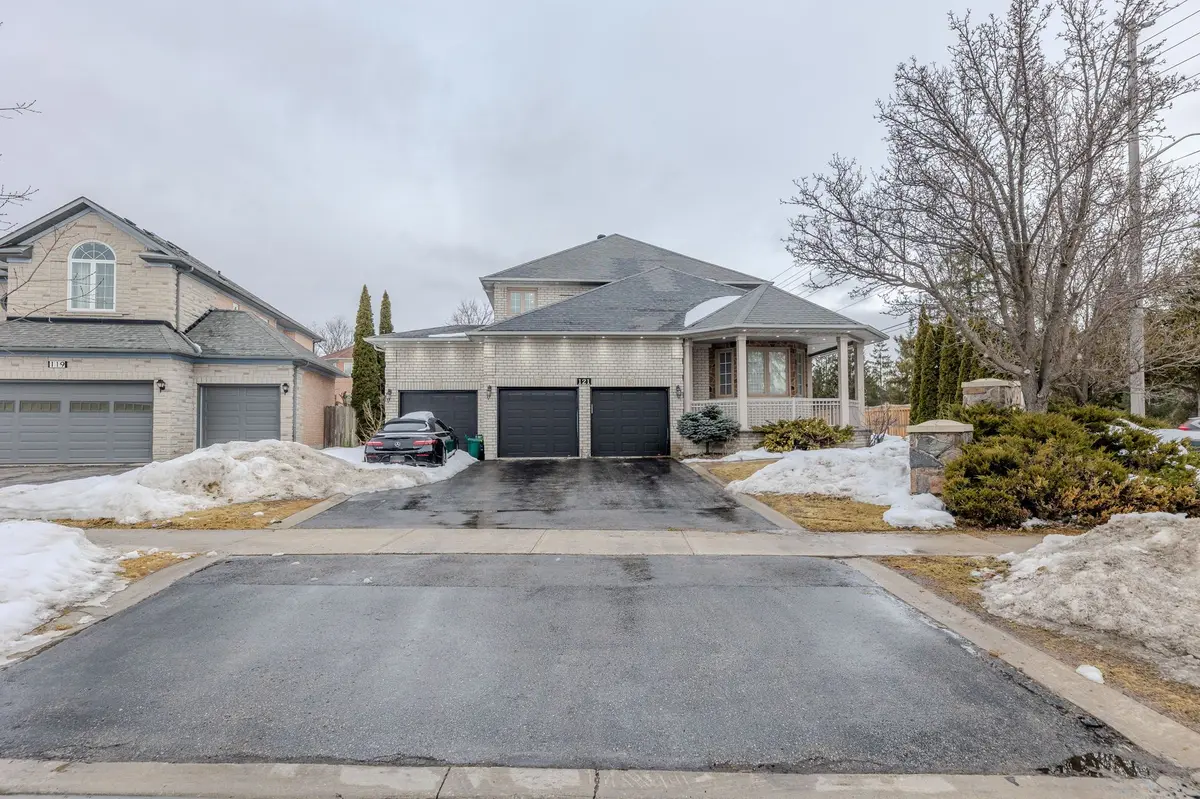 121 Boxwood CRES, Markham, ON L3S 4A4